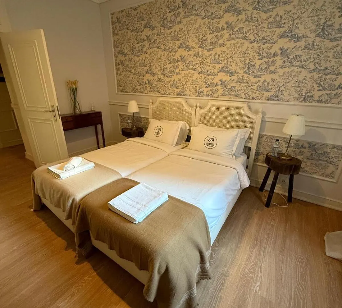 리스본 Lapa 82 B&B