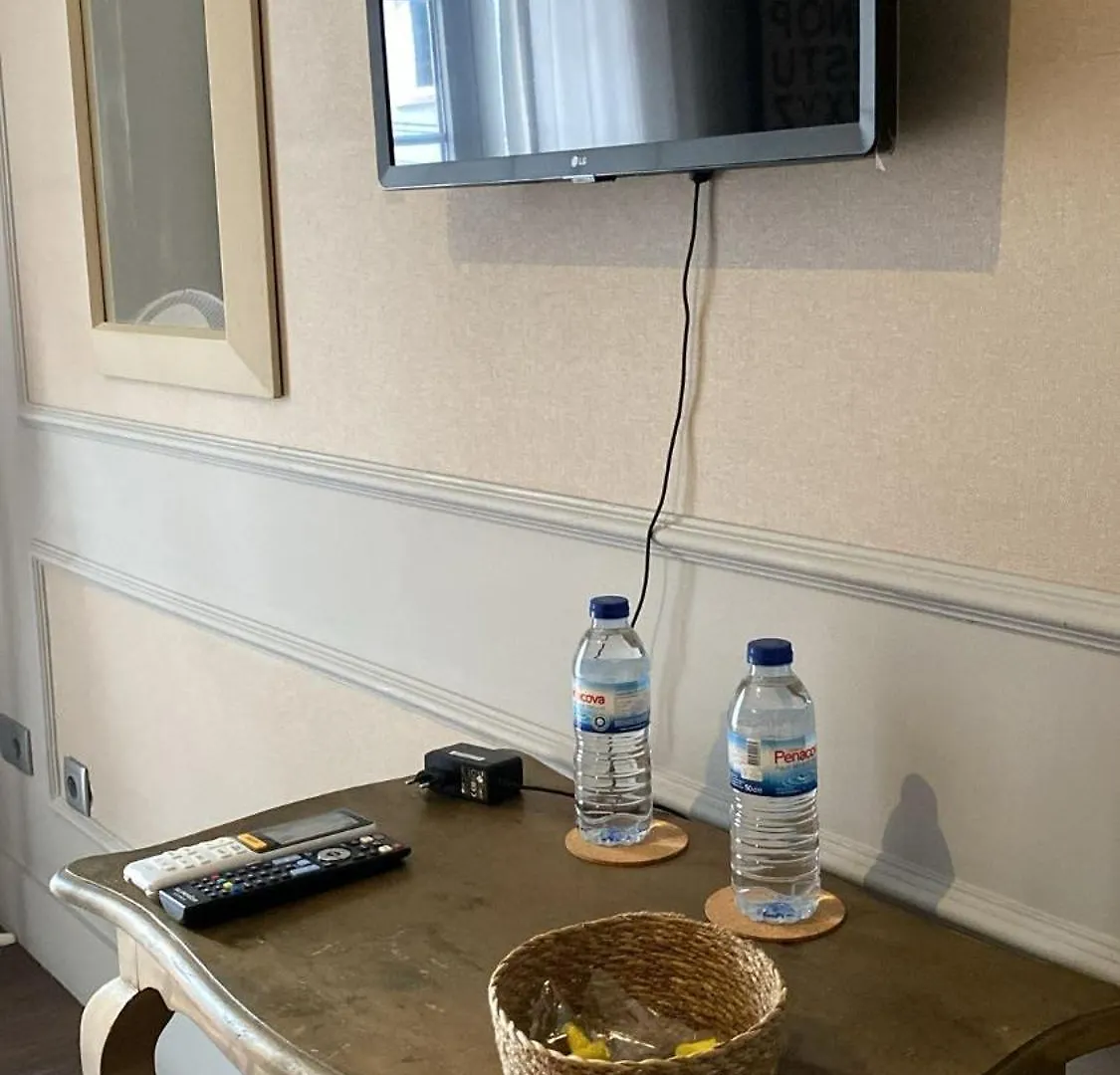 Lapa 82 Bed & Breakfast Lisbon 4*,  Portugal